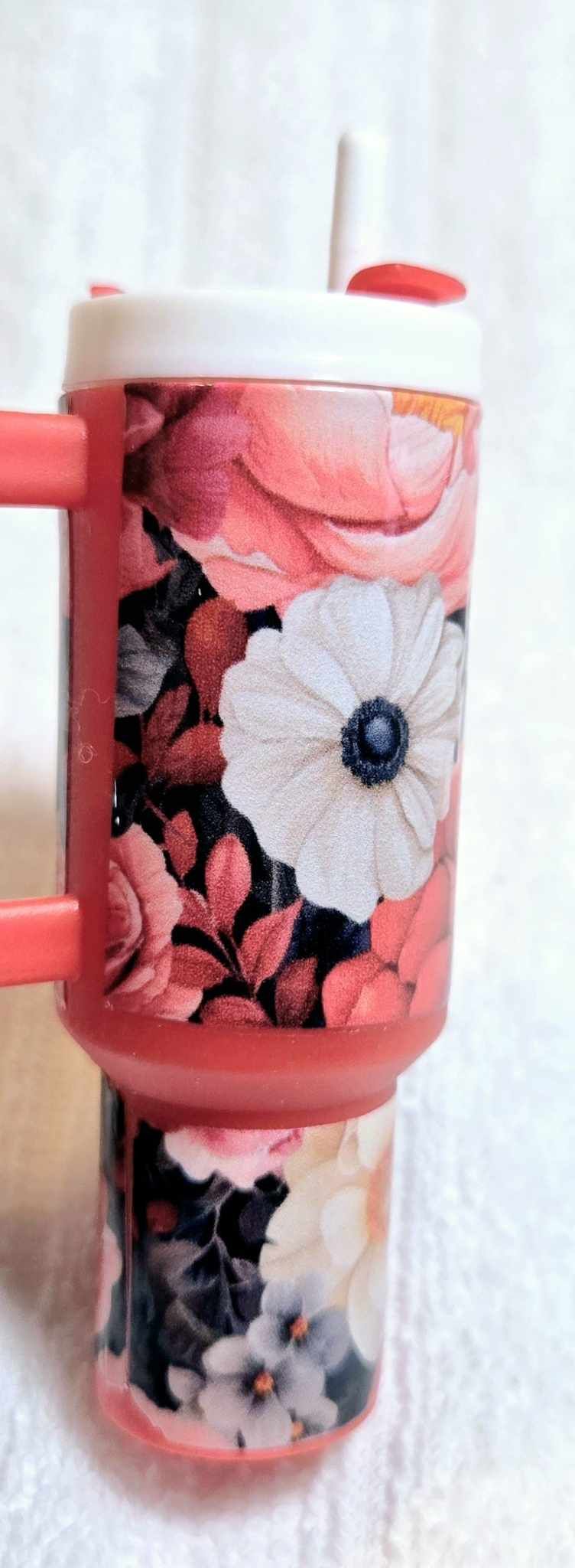 ๐ธ Blush Bloom Tumbler Keychain โ Garden Party Edition