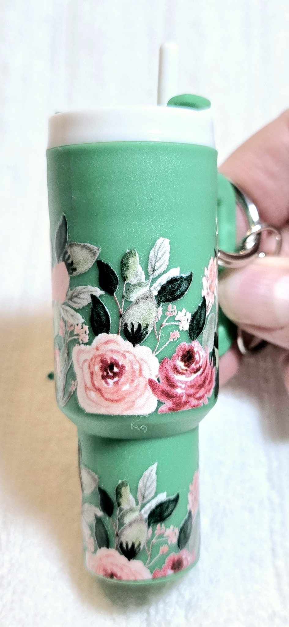 🌿 Minty Meadow Tumbler Keychain – Rose Garden Edition