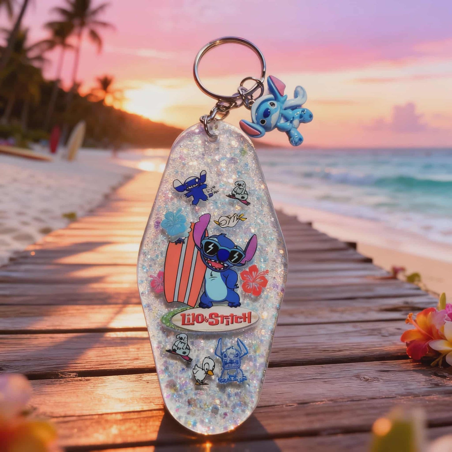 đââď¸ Surfâs Up Stitch Resin Keychain â Handmade Glitter Ocean Charm with UVDTF Design & Mini Stitch Figure đââď¸