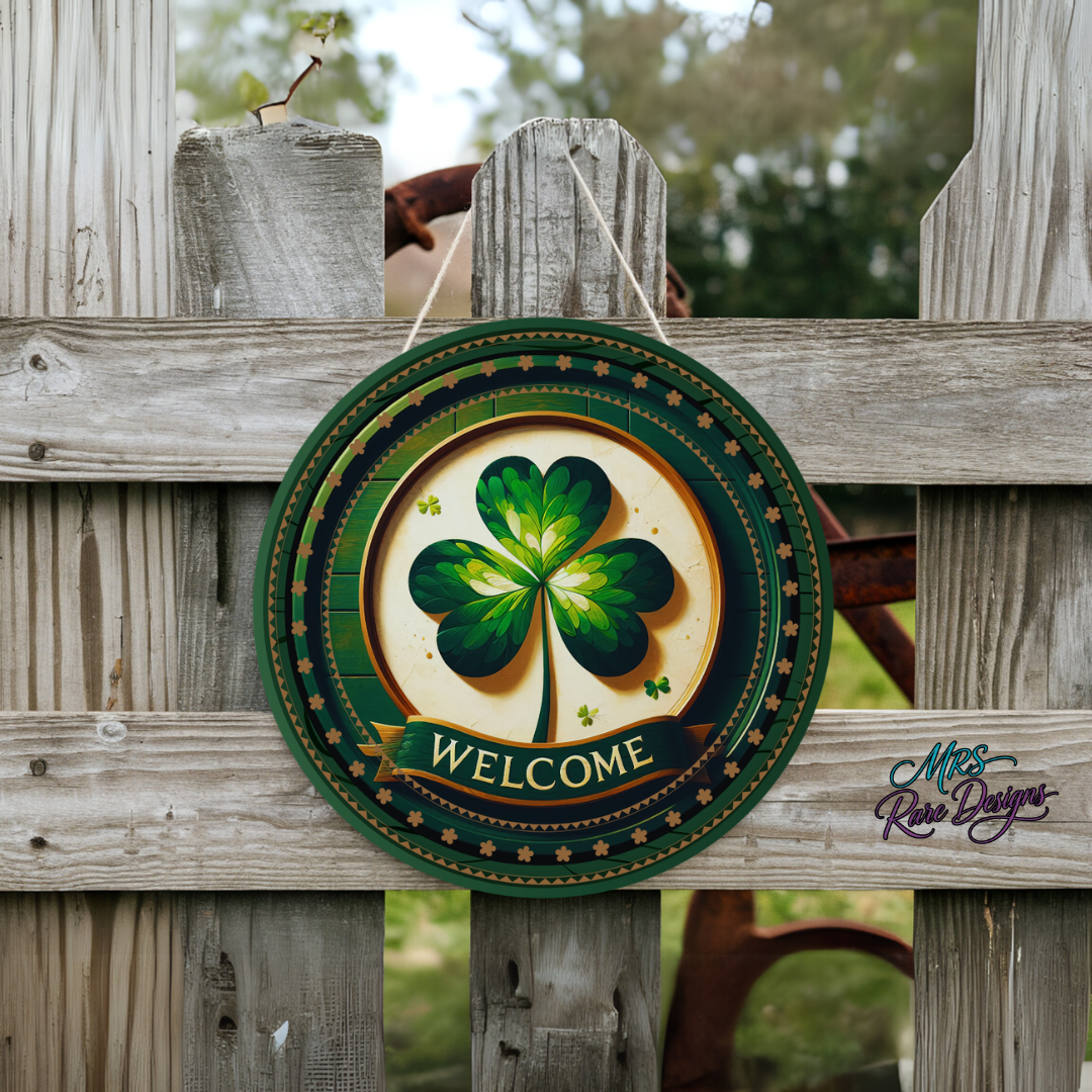 Welcome Shamrock Door Sign – St. Patrick’s Day Irish Clover Wall Décor (10-Inch Round)