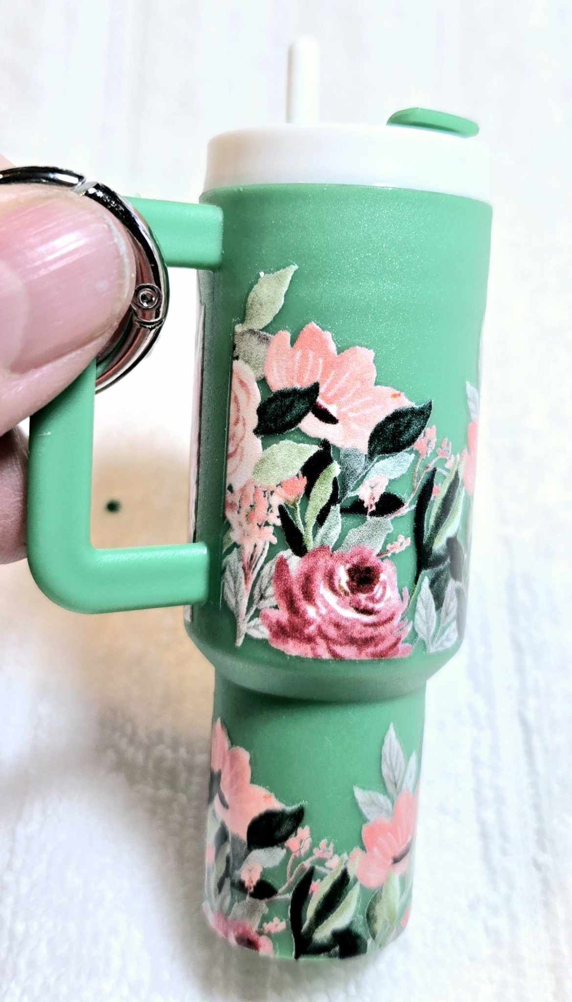 🌿 Minty Meadow Tumbler Keychain – Rose Garden Edition
