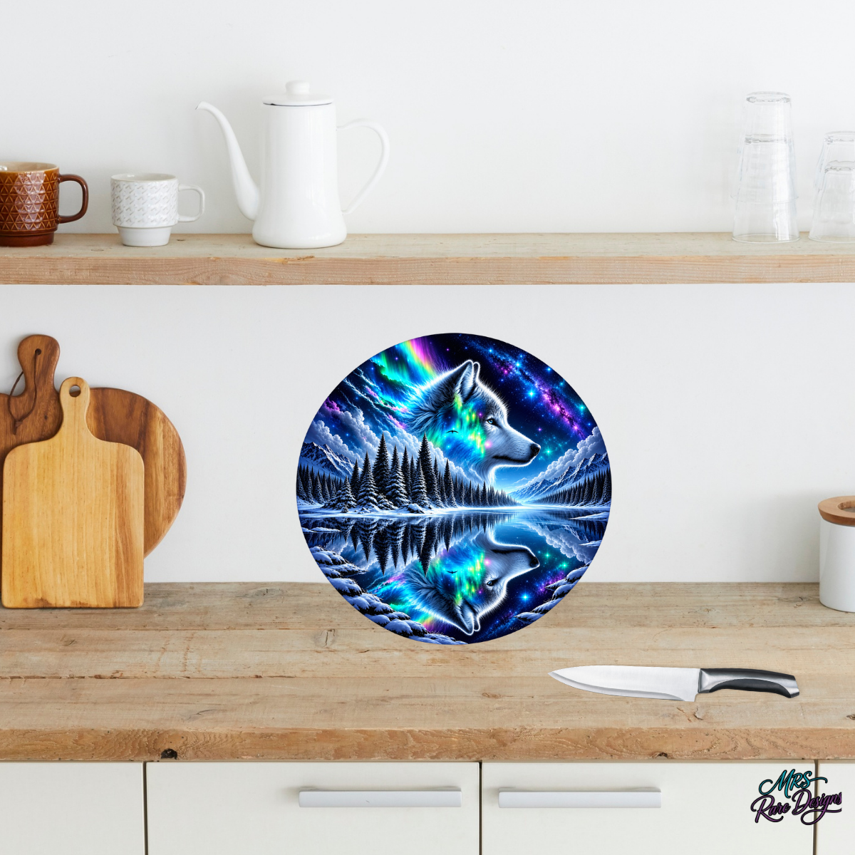 Aurora’s Call- 9-Inch Round Wolf Glass Cutting Board
